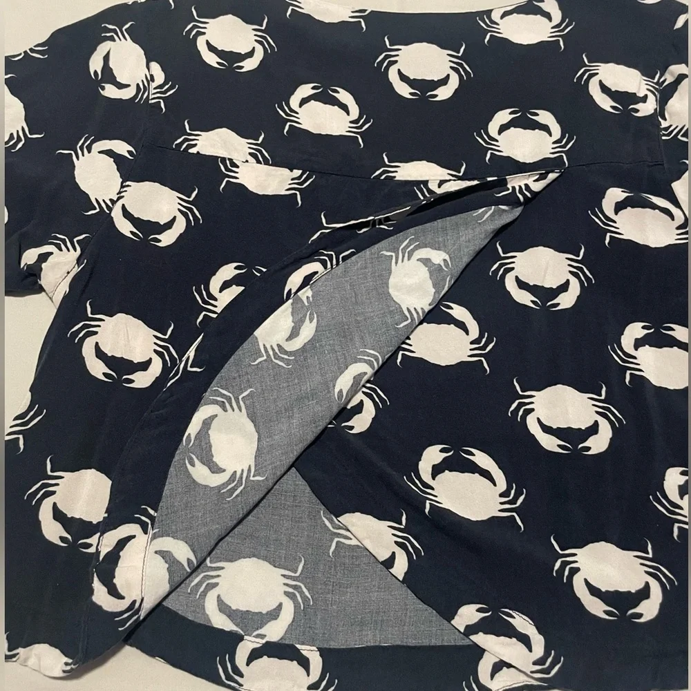 H&M Crab Print Short Blouse Dark Blue Size 6 - Picture 4 of 4